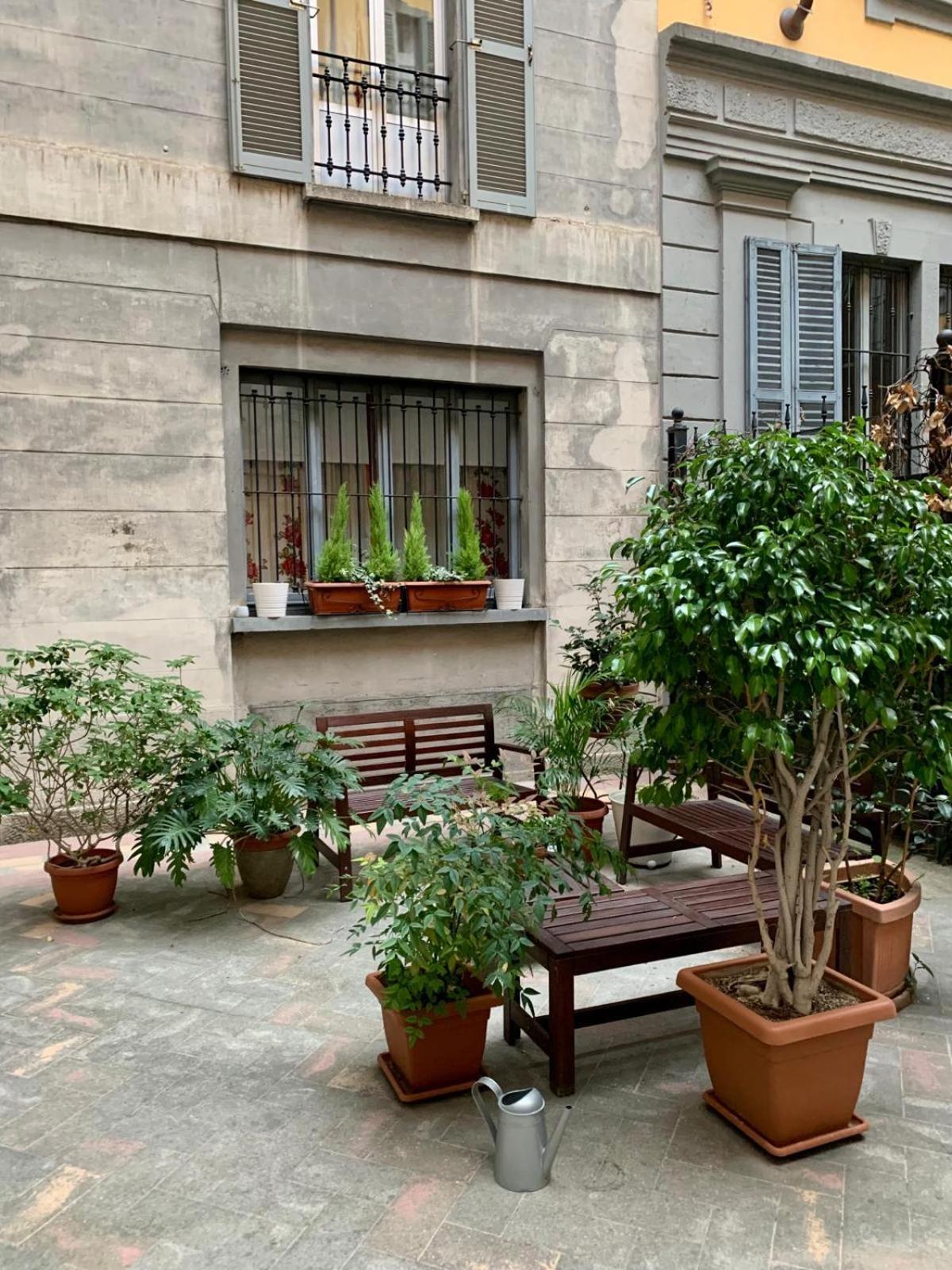 Central Station/Duomo Area Stylish Apartment Milan Bagian luar foto